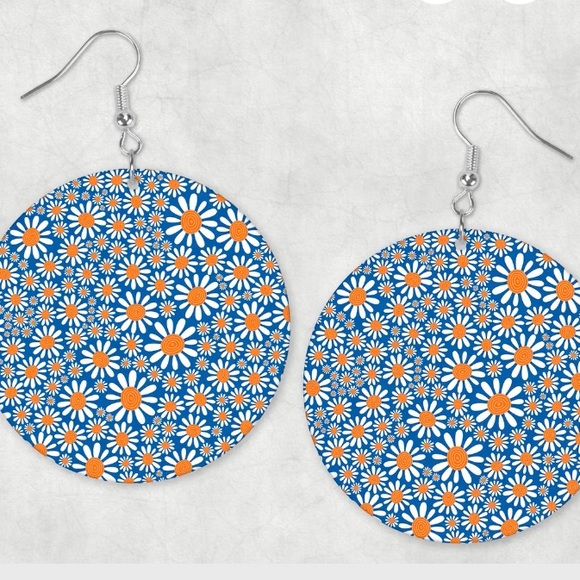 Country Daisies Earrings 3mm Super Cute 🌸 - Picture 1 of 1